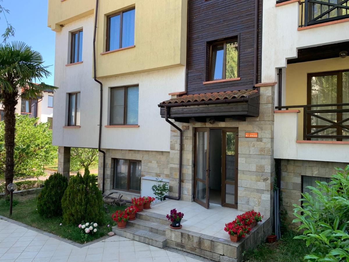 Apartment At St. Nicholas Complex-Igora Černomorec Exterior foto